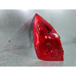 LAMPA TYLNA LEWA NISSAN PRIMERA P12 ( 03-07 ) 2.0 16V 140KM2.0 16V200289077070 26555AU21B                                            