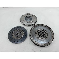 KOŁO DWUMASOWE KOMPLETNE OPEL INSIGNIA 1.6 SIDI TURBO 170KM1.6 16V201455574769  55574767                                            