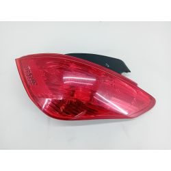 LAMPA TYLNA PRAWA PEUGEOT 308 1.6 16V1.6 16V20079680425680                                            