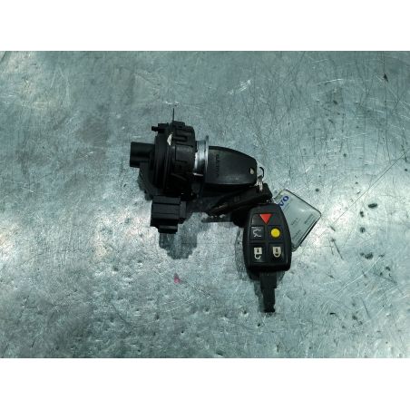 STACYJKA VOLVO V50 1.6 HDI 2004 