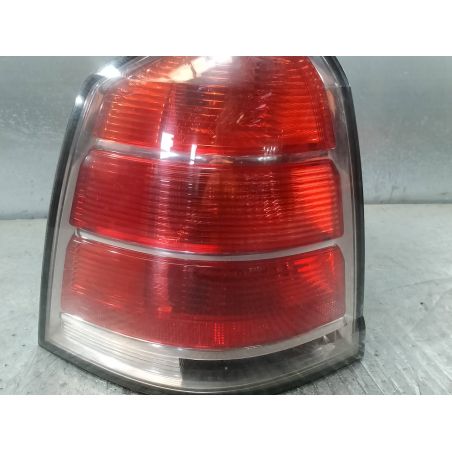 LAMPA TYLNA LEWA OPEL ZAFIRA B 1.9 CDTI 2005 13252447 