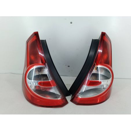 LAMPY TYŁ KOMPLET DACIA SANDERO I 1.5 DCI 1.5 DCI 2010 8200734824  8200734825 