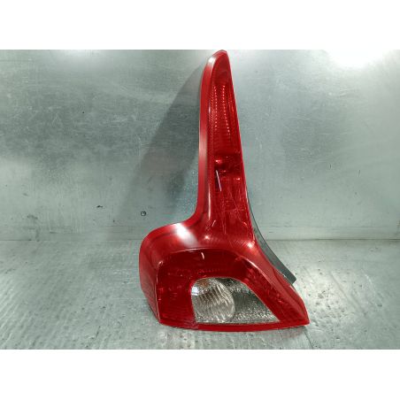 LAMPA TYLNA LEWA VOLVO C30 ( 06-12 ) 2.0 D 136KM 2.0 D 2008 27710105 