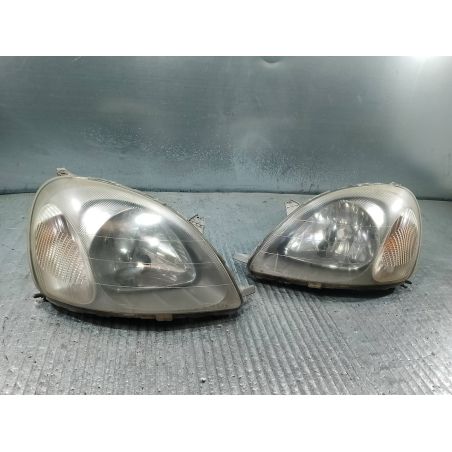 LAMPY PRZÓD KOMPLET TOYOTA YARIS I ( 99-05 ) 1.0 16V 68KM 1.0 VVT-i 1999 52-002 