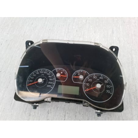 LICZNIK FIAT GRANDE PUNTO 1.4 1.4 MPI 2007 284 405 51803092 503001105900 1 