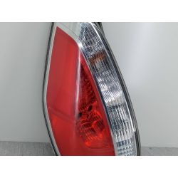 LAMPA TYLNA LEWA MAZDA 5 ( 05-10 ) 2.0 D4D2005                                            